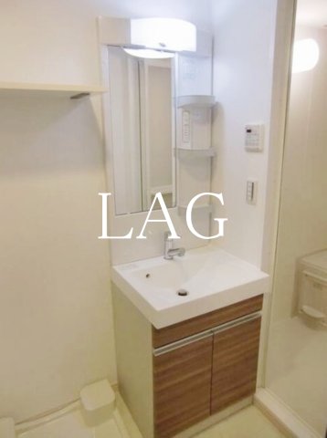 洗面設備　洗面台です。