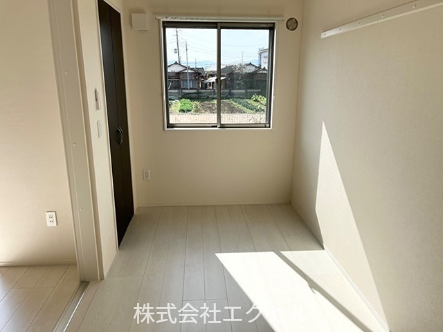 その他部屋・スペース　フローリングの室内です。