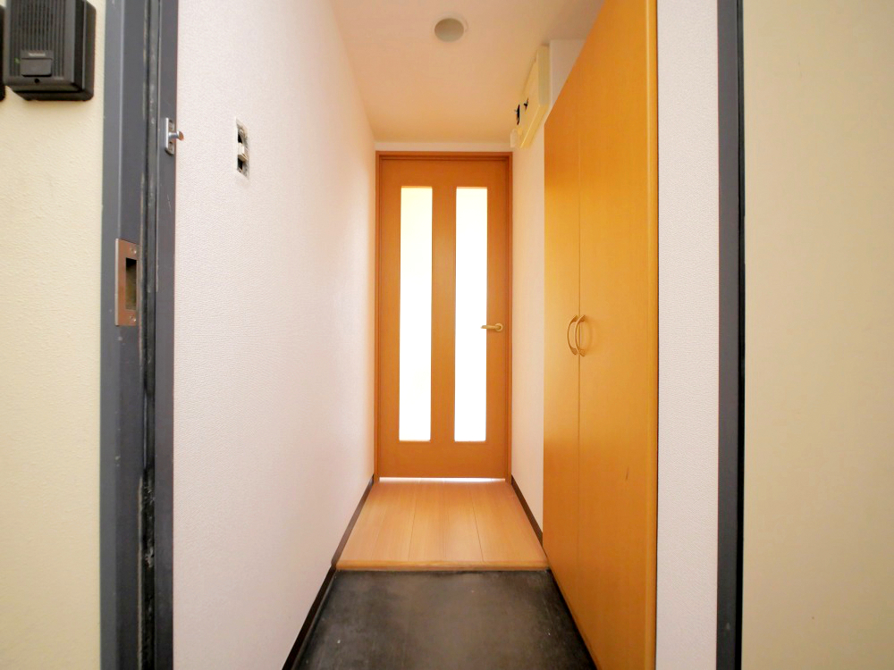 玄関　※同シリーズタイプのお部屋です。