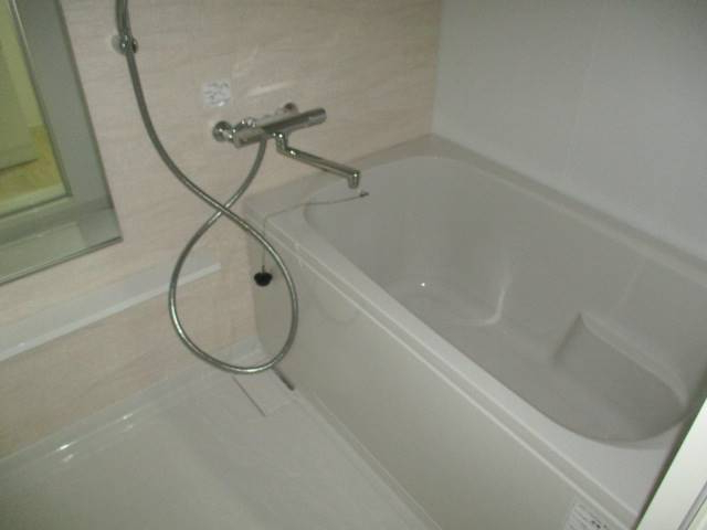 バス・シャワールーム　浴室