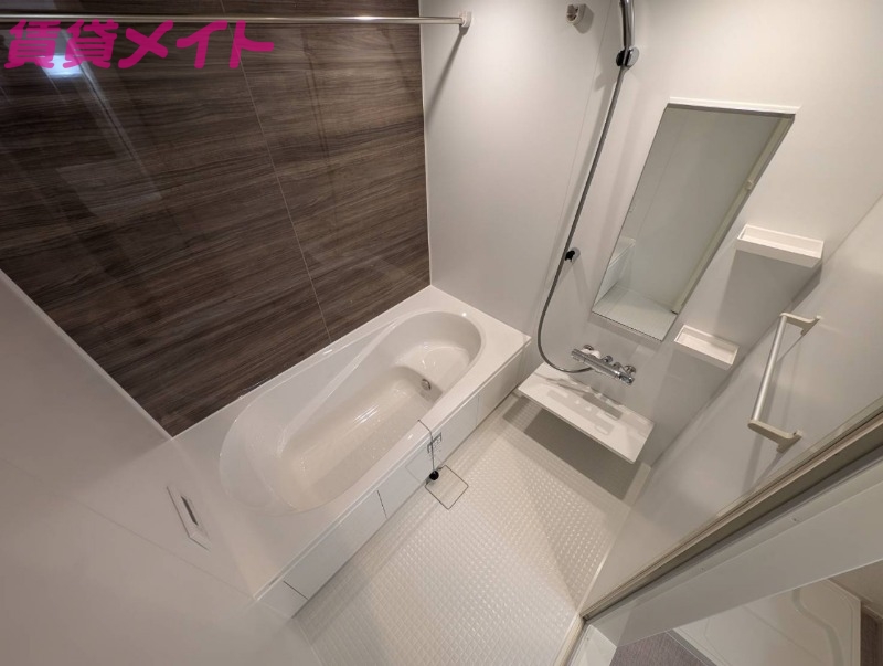 バス・シャワールーム　同型参考写真