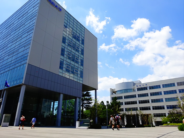 大学・短大　明治大学和泉キャンパス（大学・短大）まで1935m