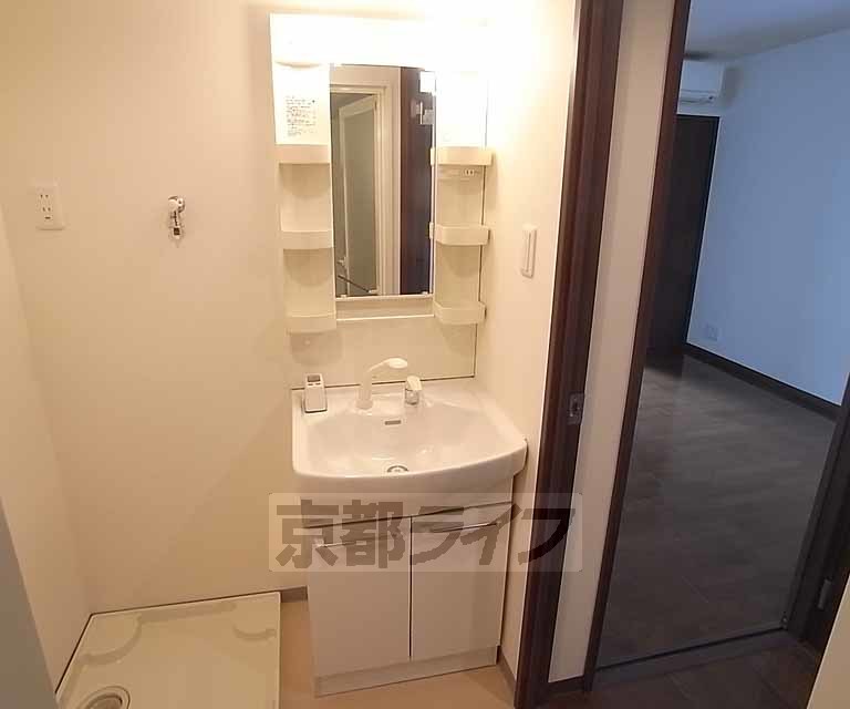 洗面設備　便利なシャンプードレッサーです。