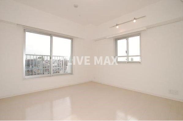 居室・リビング　別号室参考写真