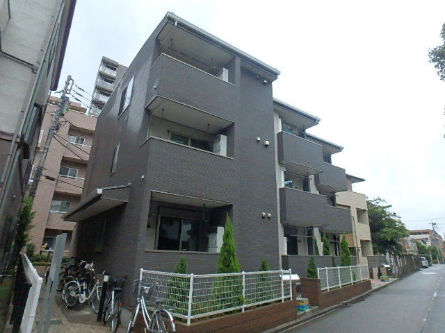 建物外観　建物外観別角度