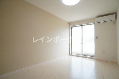 居室・リビング　使いやすい居間です