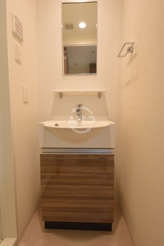 洗面設備　エスリード谷町四丁目 洗面化粧台