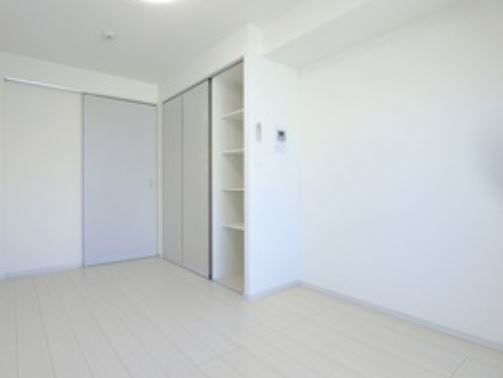 居室・リビング　※同物件、別部屋になります。