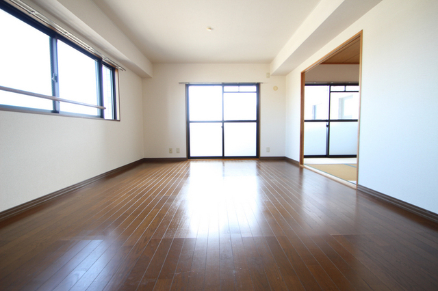 居室・リビング　※別室の参考写真の為、現況優先です。