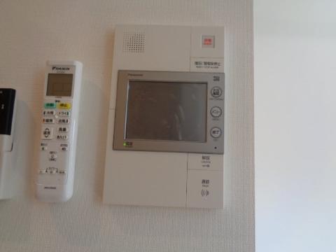 セキュリティ　カメラ付インターホン（イメージ）