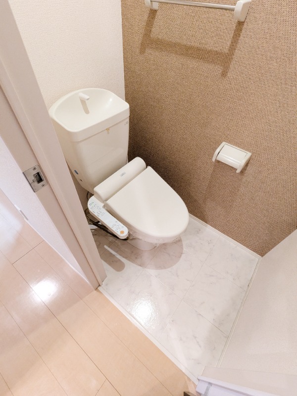 トイレ　図面と現状に相違がある場合には現状を優先