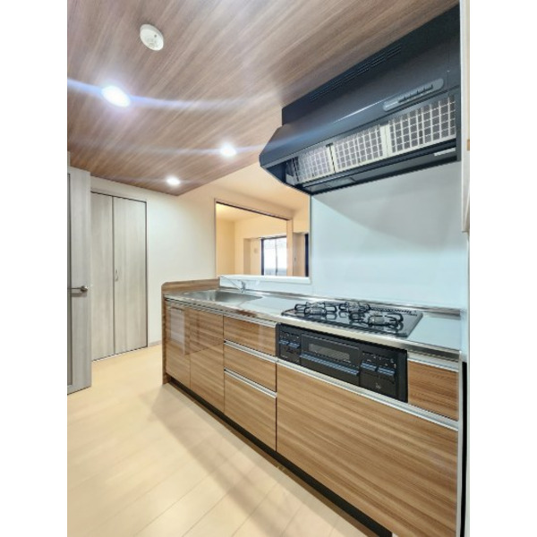 キッチン　※モデルルーム写真