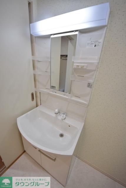 洗面設備　同タイプの写真の為、実際とは異なります