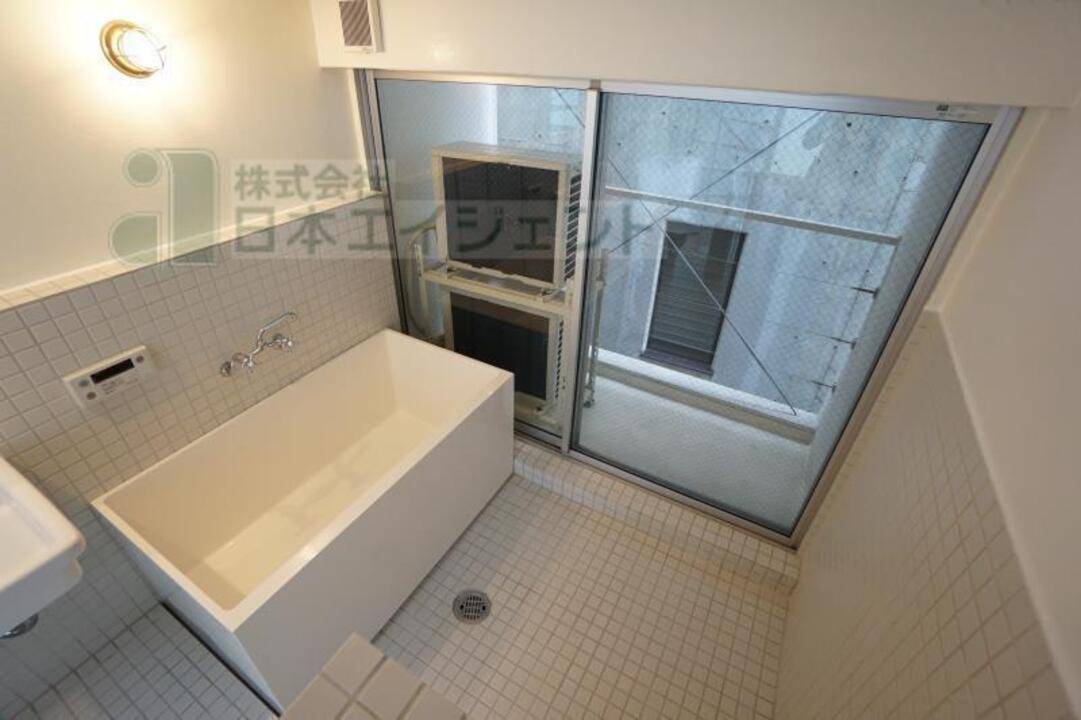 バス・シャワールーム　浴室