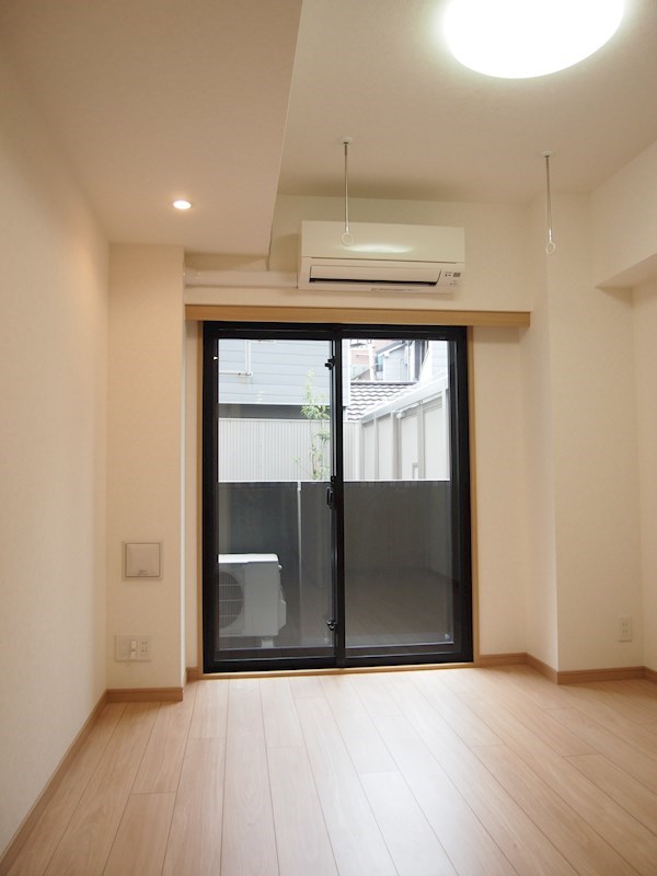 居室・リビング　※反転タイプ※参考写真