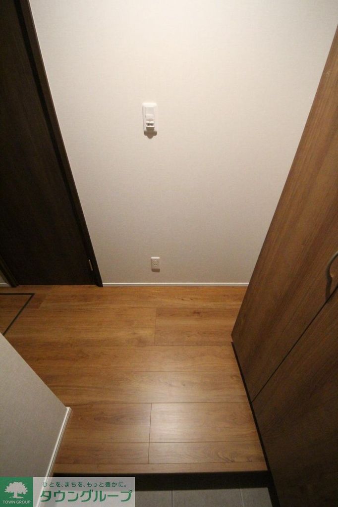 玄関　リビング/居室