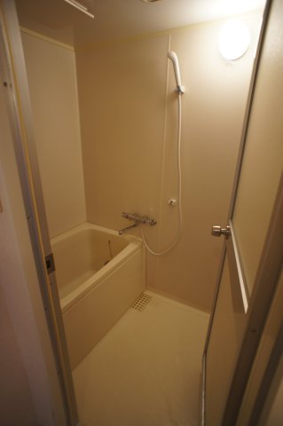 バス・シャワールーム　きれいなお風呂です