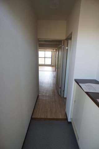 居室・リビング　ゆったり過ごせる居間です