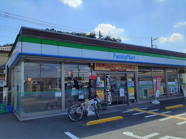 コンビニ　ファミリーマート 入間仏子店（コンビニ）まで1000m