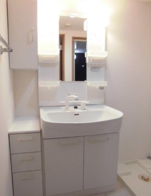 洗面設備　同仕様