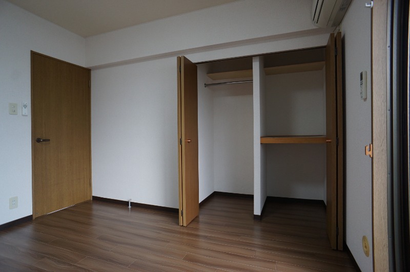 収納　洋室１　クローゼット