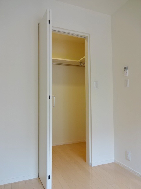 収納　★1.3帖のウォークインクローゼット★