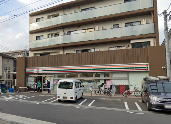 コンビニ　セブンイレブン（コンビニ）まで489m
