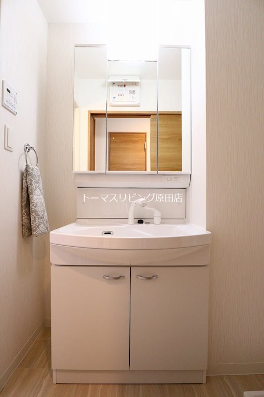洗面設備　1301号室写真