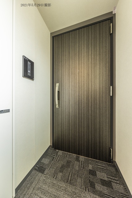 玄関　※写真は同タイプ住戸です。