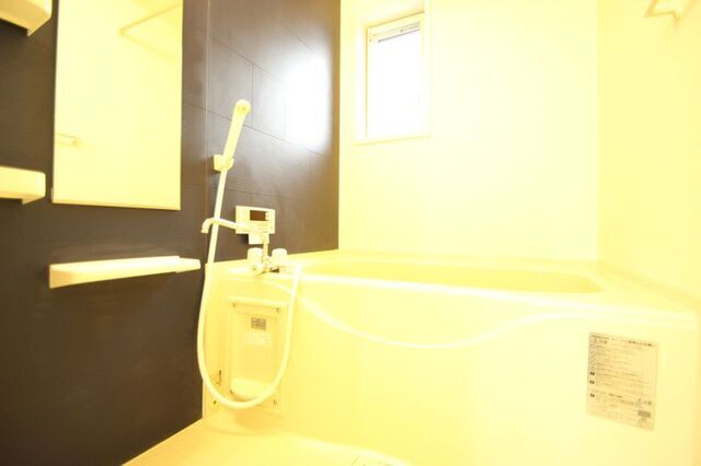 バス・シャワールーム　※別室の参考写真の為、現況優先です。