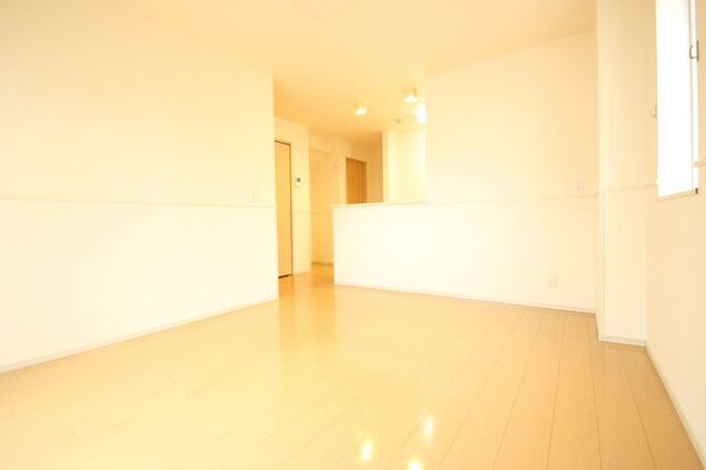 居室・リビング　※別室の参考写真の為、現況優先です。