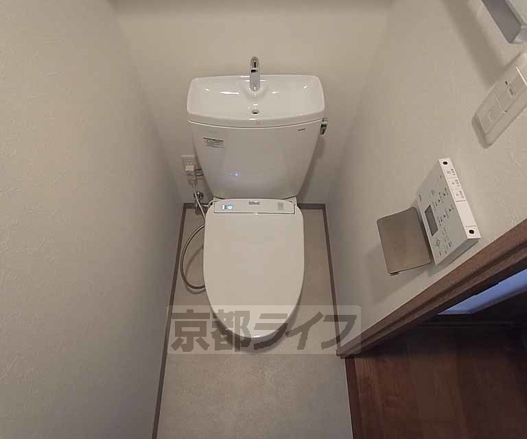 トイレ　清潔感のある洋式トイレ。