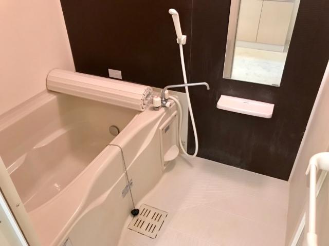 バス・シャワールーム　バス