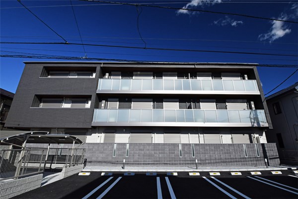 建物外観　お問い合わせは【048-776-5175】レーベンハウス上尾