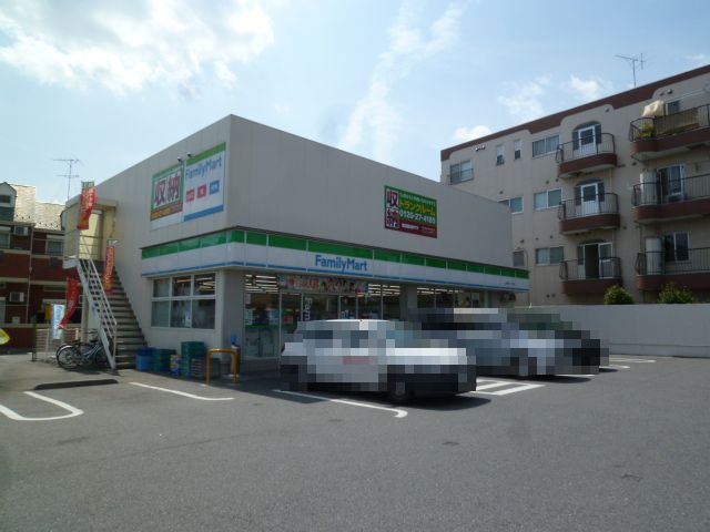コンビニ　ファミリーマート 上尾愛宕二丁目店（コンビニ）まで342m