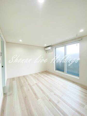 その他部屋・スペース　お洒落なノンワックスフローリング・輸入ドア♪