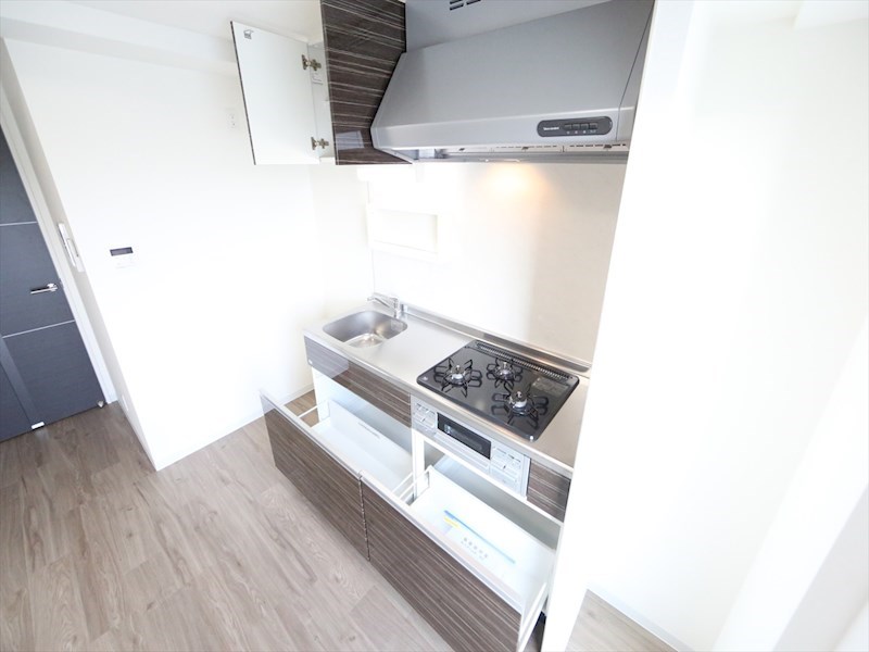 キッチン　システムキッチン（ガス3口コンログリル付）