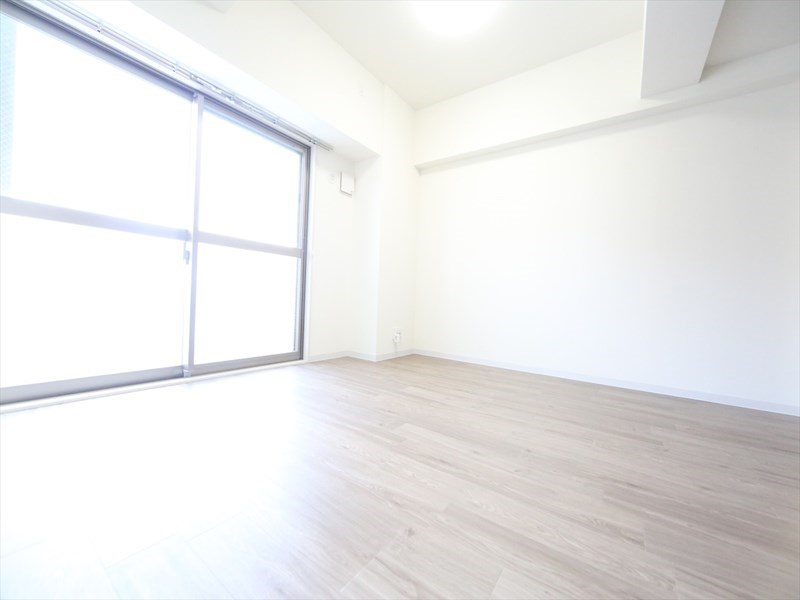 バルコニー　ＬＤＫ10.3帖　システムキッチン　バルコニー