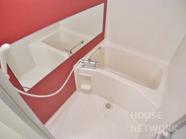 バス・シャワールーム　最寄駅までお迎えに上がります。ご気軽にお問い合わせ下さい。