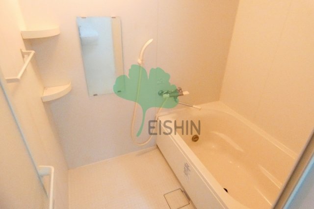 バス・シャワールーム　清潔感のある浴室です！