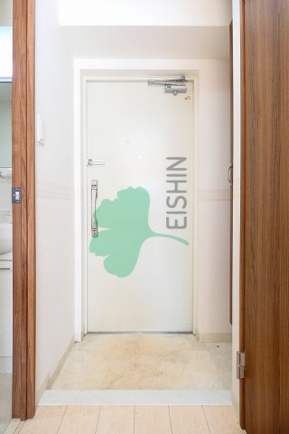 玄関　下駄箱もしっかりついてます！