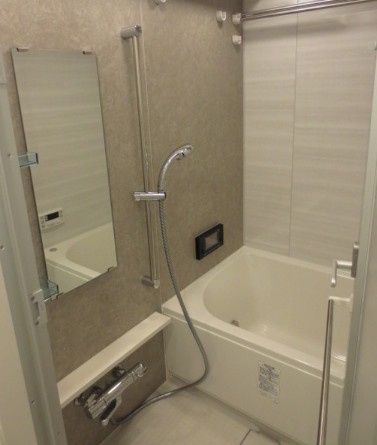 バス・シャワールーム　ゆっくりとバスタイムをお楽しみください♪