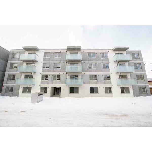 建物外観　☆地下鉄東西線【菊水駅】まで徒歩8分！