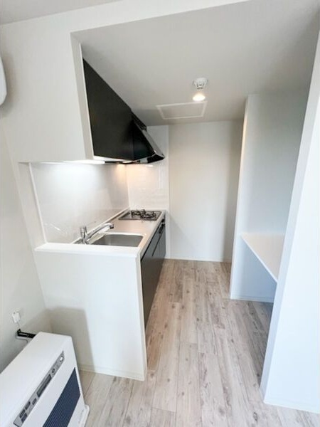 キッチン　作業台との一体感が嬉しいシステムキッチン付きです♪