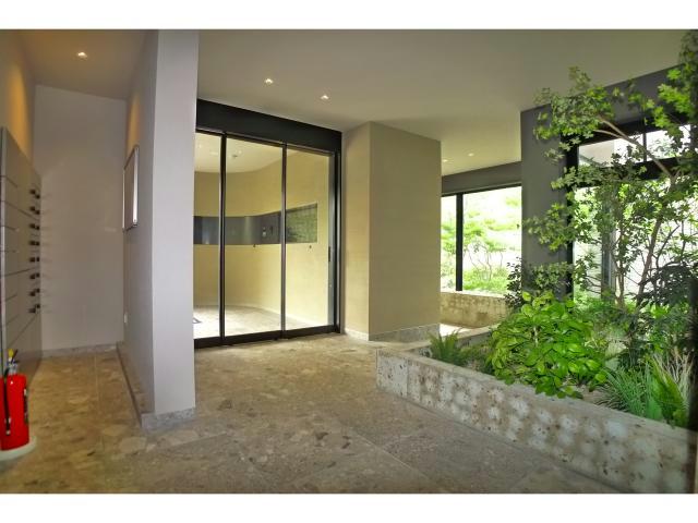 エントランス　エントランス部分