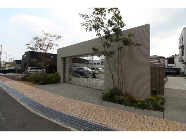 駐車場　駐車場