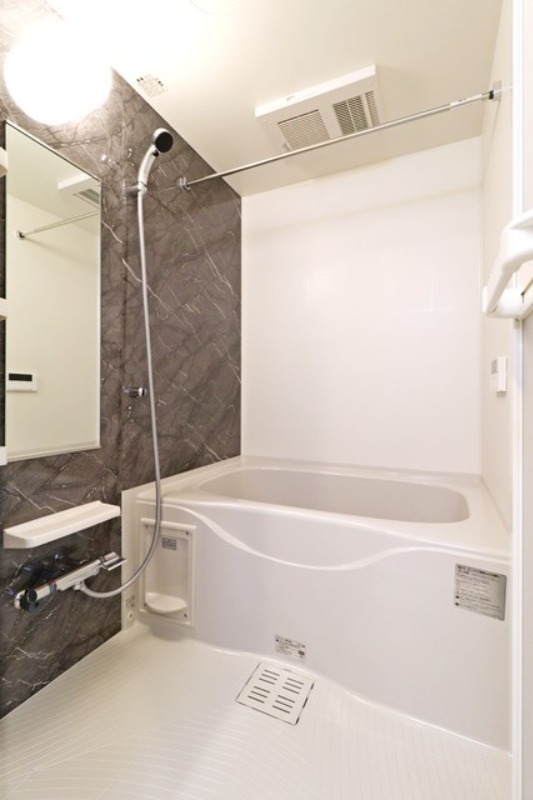 バス・シャワールーム　図面と現状に相違がある場合には現状を優先