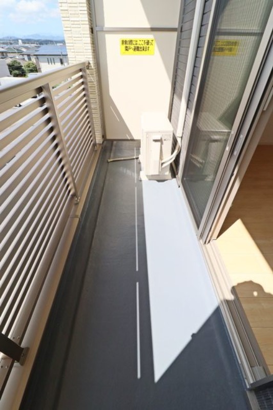 バルコニー　図面と現状に相違がある場合には現状を優先