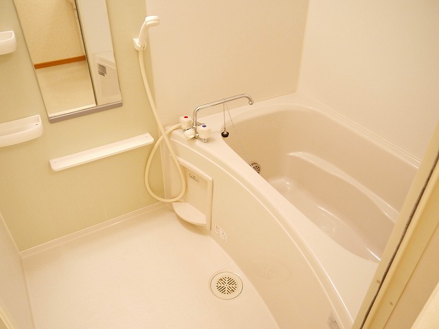 バス・シャワールーム　お風呂です