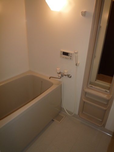 バス・シャワールーム　※写真と異なる場合現況を優先とします。